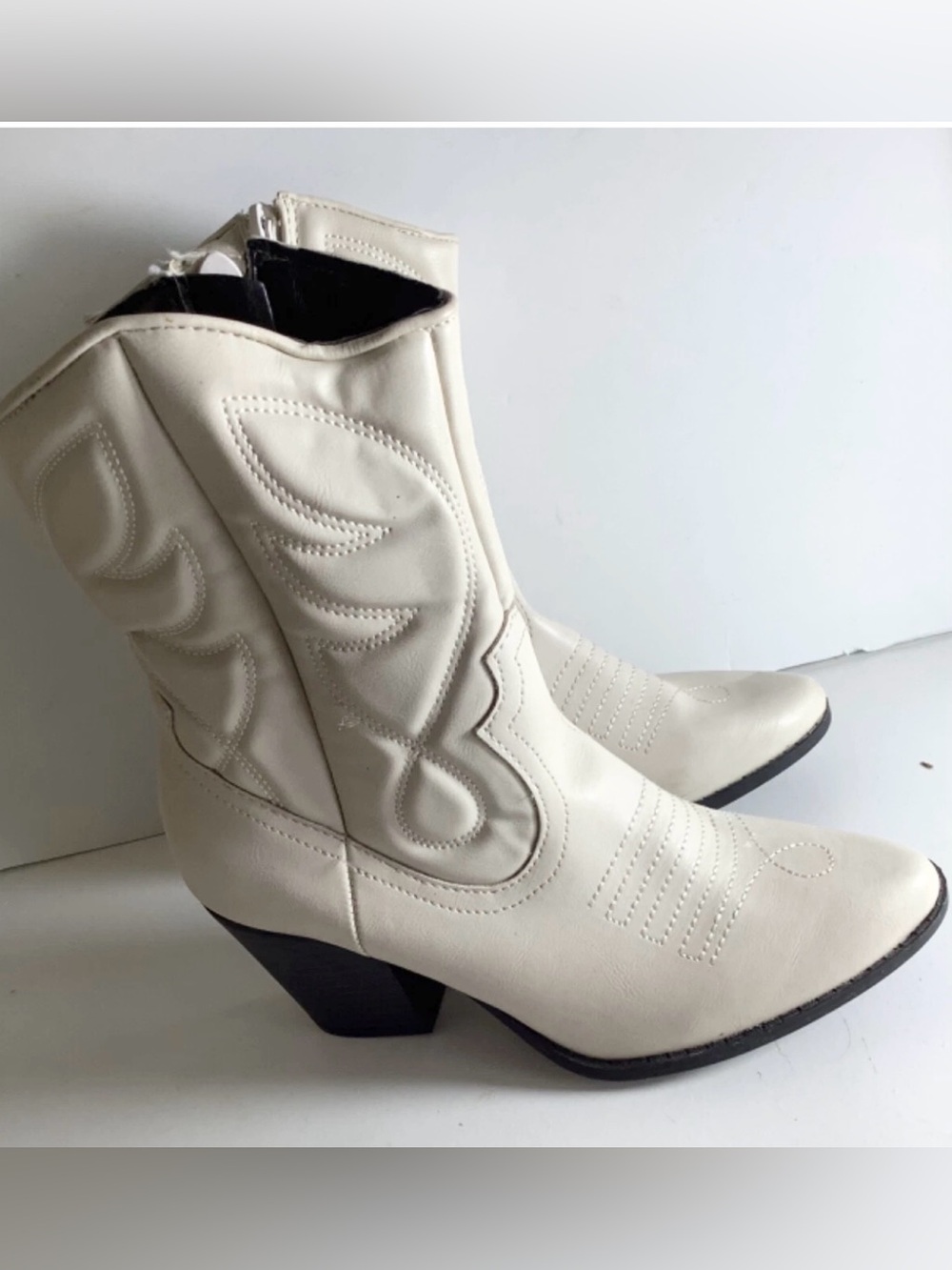 Wild Fable Womens Western Boots - Size 6